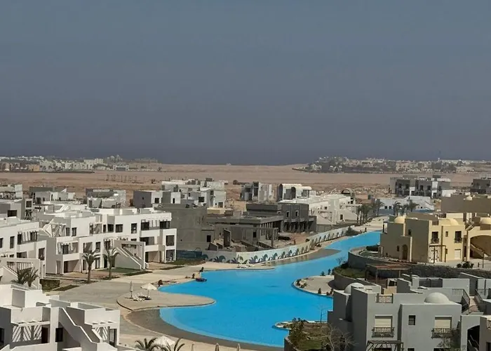 Makadi Lagon & Swimming Pools Free *